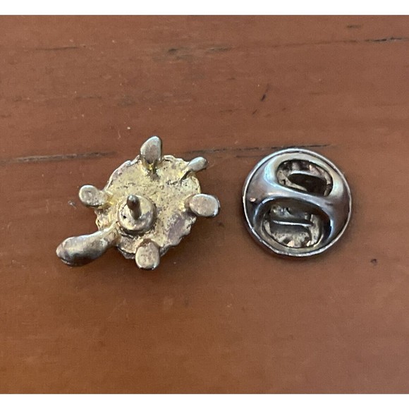 Lapel Pin - Turtle - Picture 4 of 5